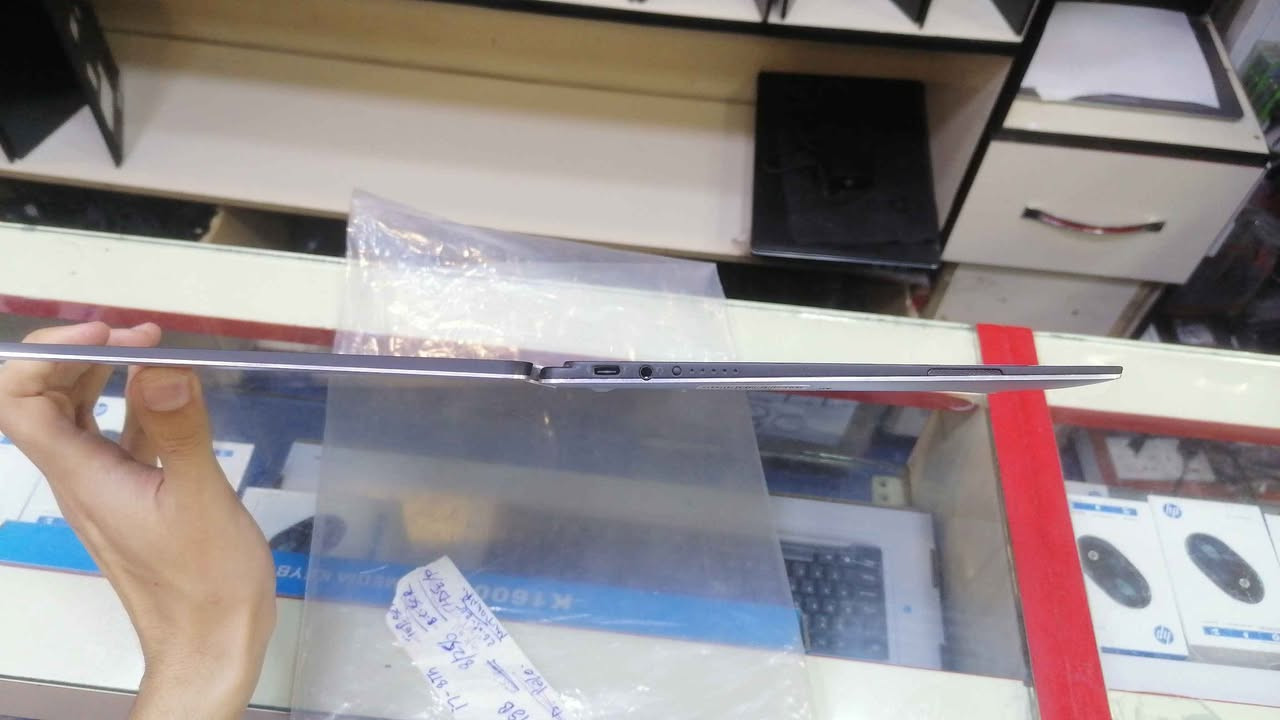 Dell xps 9365
i5 7th
ram 8
ssd 256
بصمة و كيبورد ضوئي وشاشة لمس
بيها خدوش بسيطة فقط نظافة 97% موصل, نينوى


**إذا كنت صاحب هذا الإعلان وتريد حذفه لأي سبب، رجاءا أرسل رسالة إلى الدعم الفني**