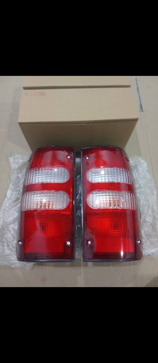 غراض دير بيكم للبيع
يوجد خدمة توصيل جميع محافظات 5 الف
ملاحظه غير اشياء ماعندي
رقم بي واتساب
***********
