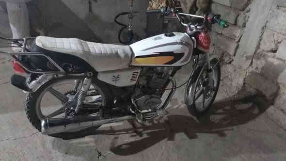 ماطور للبيع 5كير نضيف نشاطه فول كلشي ما عايزه السعر 225وبي مجال اي استفسار ***********
