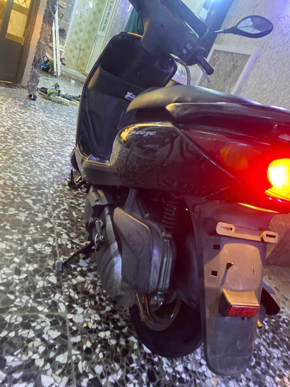 السلام عليكم بريز كفاله عامه اي نقص مابيها كله بلاديه وبرغي مامفتوح بيها كفاله عامه لحد يكلي شبيها مابيها كامله من كلشي السعر 650 المكان الشعب رقم الهاتف ***********
