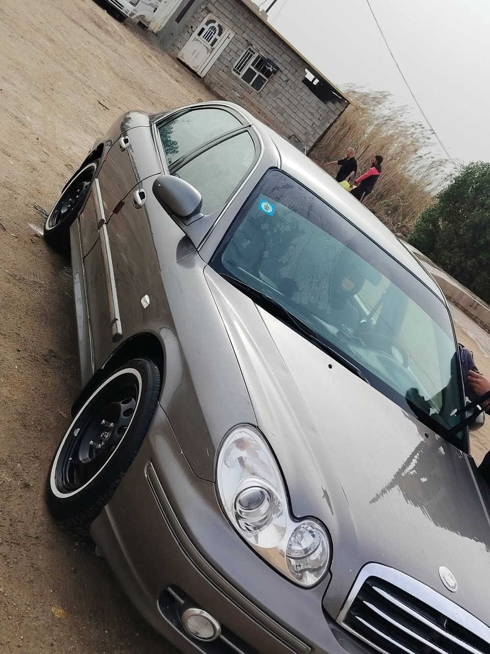 سوناتا وفود 
مكينهv 6
موديل2004
رقم بغداد مشروع وطني
سياره نضيفه وعليها ادامه كامله مانقصها برقي
الاستفسار الاتصال ع رقم ***********
السعر65وبيها مجال حك الجيه
مكاني كوت..
