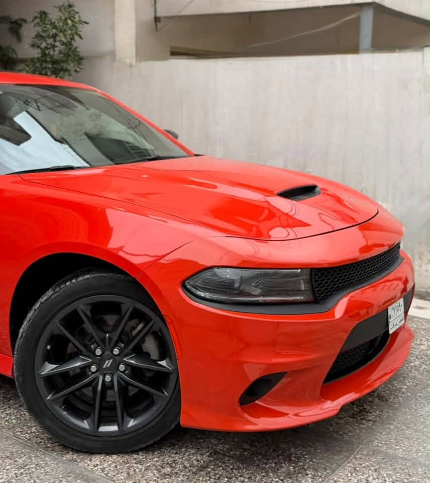 جارجر GT Plus 2023 وارد كندا
Dodge Charger GT Plus 2023

السيارة فول مواصفات اعلى اصدار 6 سلندر

السيارة 4 ويل 

السعر 22900

صبغ السيارة جاملغ امامي و بنيد وبداية اللغد الايمن 

و بيهة صبغ من كندا باب خلف السايق وكلير جاملغ خلفي وباب وتم ازالته 100‎%‎

ابيعلك 3 قطع صبغ و شبر من اللغد 

عداد السيارة 19 الف ميل فقط

بدون ارقام

السيارة نظيفة جدا 

سلايد ( فتحة سقف)

بصمة تشغيل عن بعد 

* محرك: V6 سعة 3.6 لتر

* عداد السيارة 19000 mi

* القوة:  300 حصان  

* العزم:  358 نيوتن متر  

* ناقل الحركة: أوتوماتيك 8 سرعات

* الدفع: خلفي (RWD) و رباعي (AWD)

* التسارع 0-100 كم/س: تقريباً 6.5 – 7 ثواني  

* عدد المقاعد: 5

* المقاعد جلد وكنتارة (Leather seats)

* تبريد وتدفئة للمقاعد الأمامية

* تدفئة الدركسون

* نظام صوتي Alpine 

* شاشة 8.4 إنش مع:

    * Apple CarPlay

    * Android Auto  

* تشغيل عن بعد + دخول ذكي

* مثبت سرعة متكيف (Adaptive Cruise Control)

* تحذير تصادم أمامي + فرملة طوارئ

* نظام المحافظة على المسار

* حساسات + كاميرا خلفي

* تحذير مغادرة المسار

* توقف طوارئ تلقائية

* مثبت سرعة ذكي

* حساسات اصطفاف

* وسائد هوائية متعددة

مكان السيارة بغداد زيونة 

***********
