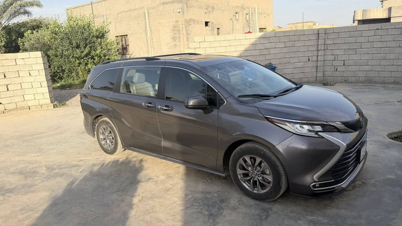 تيوتا سينا  موديل 2023 XLe فول موصفات. بدون ضبغ بارد فقط بل بونيد وشويه بل جامغ   سياره ما مشتغله خط مال بيت ٧راكب سياره عائليه وكشخه 
هايبرد + بانزين فول ١/١
رقم نينوى بسمي

 ***********    الهاتف
