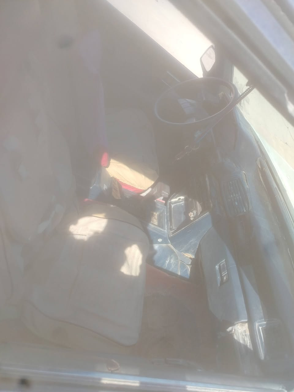 سلام عليكم سياره كروسيده البيع
سياره حلوه  محرك ونجي ٦ سلندر
شرط التحويل
مكاني بصره سفوان سعر ٢٢
***********
