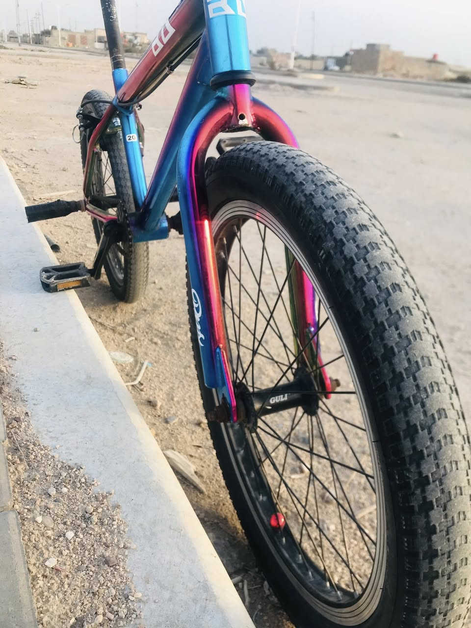 سلام عليكم BMX للبيع السعر 150 مكاني بصره دير نشوه ***********
