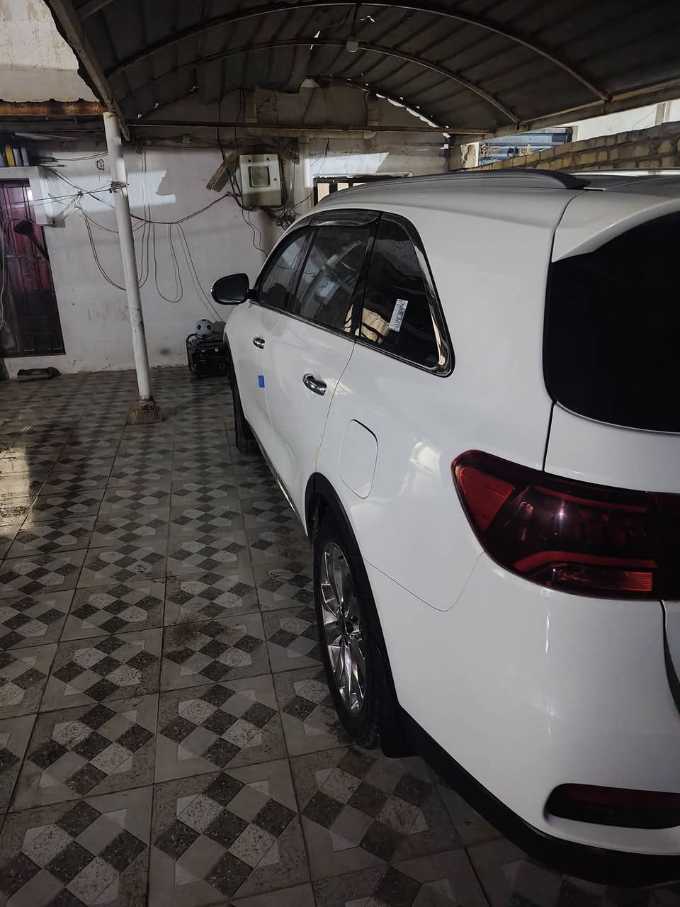 السلام عليكم كيا سورنتو موديل ١٩كفالة عامه رقم بغداد انكليزي اربع كاميرات ٧راكب محرك ٦سياره جديده معه الكلمه مكان ديوانيه بيع او مراوس ماشيه اصل ٧١بيع او مراوس ***********
