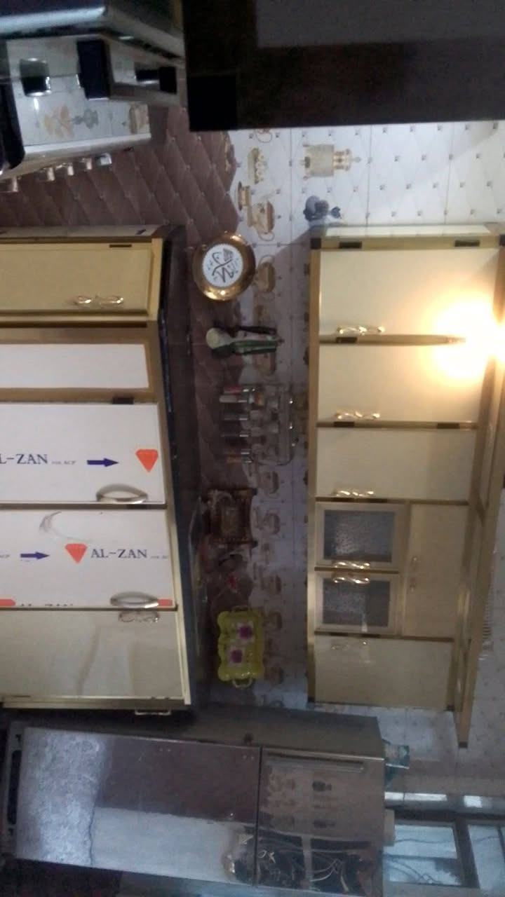 سلام عليكم  كونتر البيع جديد مرمر خمسة ملي الون ذهبي تفصال
العنوان بغداد العبيدي حي السفير 

السعر 650وبي مجال قليل

السفسار  ***********
