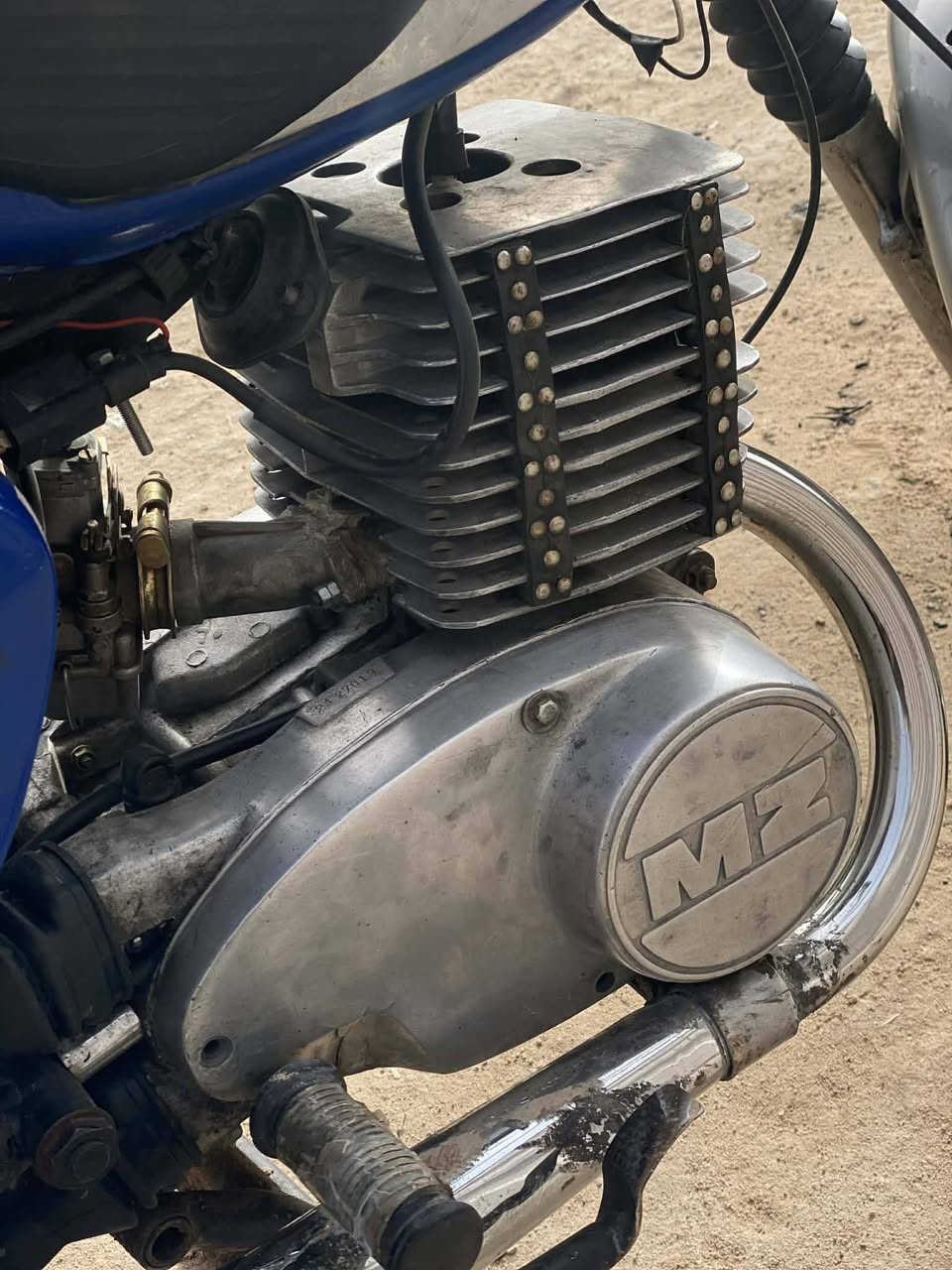 السلام عليكم امزت للبيع 81سايس 3 
لحيم بلخشم وجوه الكشن مكان كوفه ***********دراجه نضيفه ماعايزه شي 
السعر مليون
