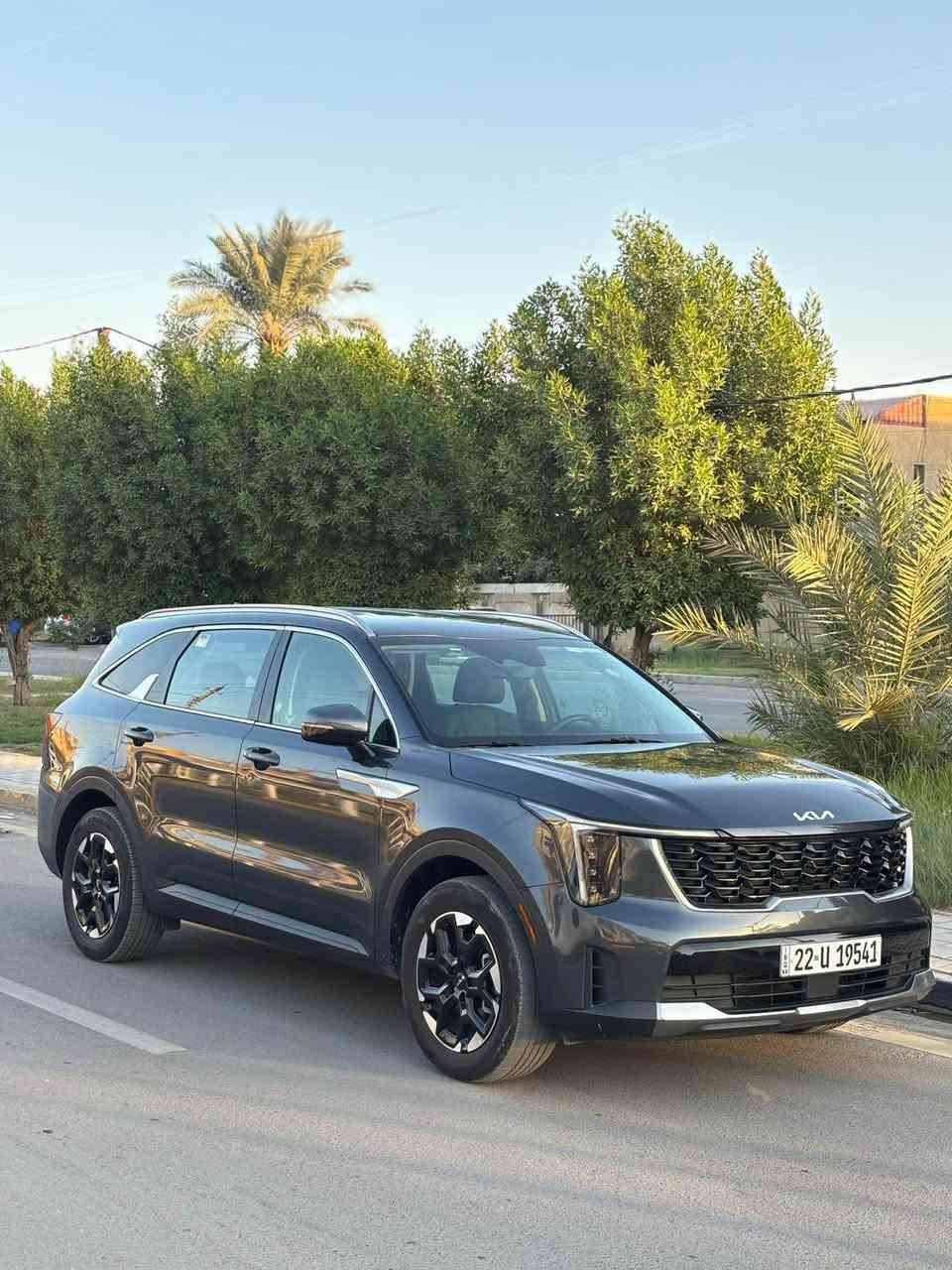 سورنتو 2024
الشكل الجديد
رقم اربيل الجديد فحص وهزه جديده 
باسمي تحويل ثاني يوم 
محرك 2500
تشغيل عن بعد
7 راكب 
ماشيه 21 
بصمه 
كشنات جلد 
كشن كهرباء 
كشنات امامي هيتر 
رادارات 360 درجه 
تبريد قطعتين 
الكشنات الوسط قلاب كهرباء
ويل كب اسود بلاد 
شاحن واير ليس 
شاشه كبيره متصل 
تحكم التبريد بيانو لمس 
السياره نظيفه وجديده بمعنى الكلمه 
بجم وخلف كبس 
حادث السياره كلش خفيف بدون دواخل فقط نص باب سايق ونص جاملغ  
السعر 252
*********** أربيل, العراق
