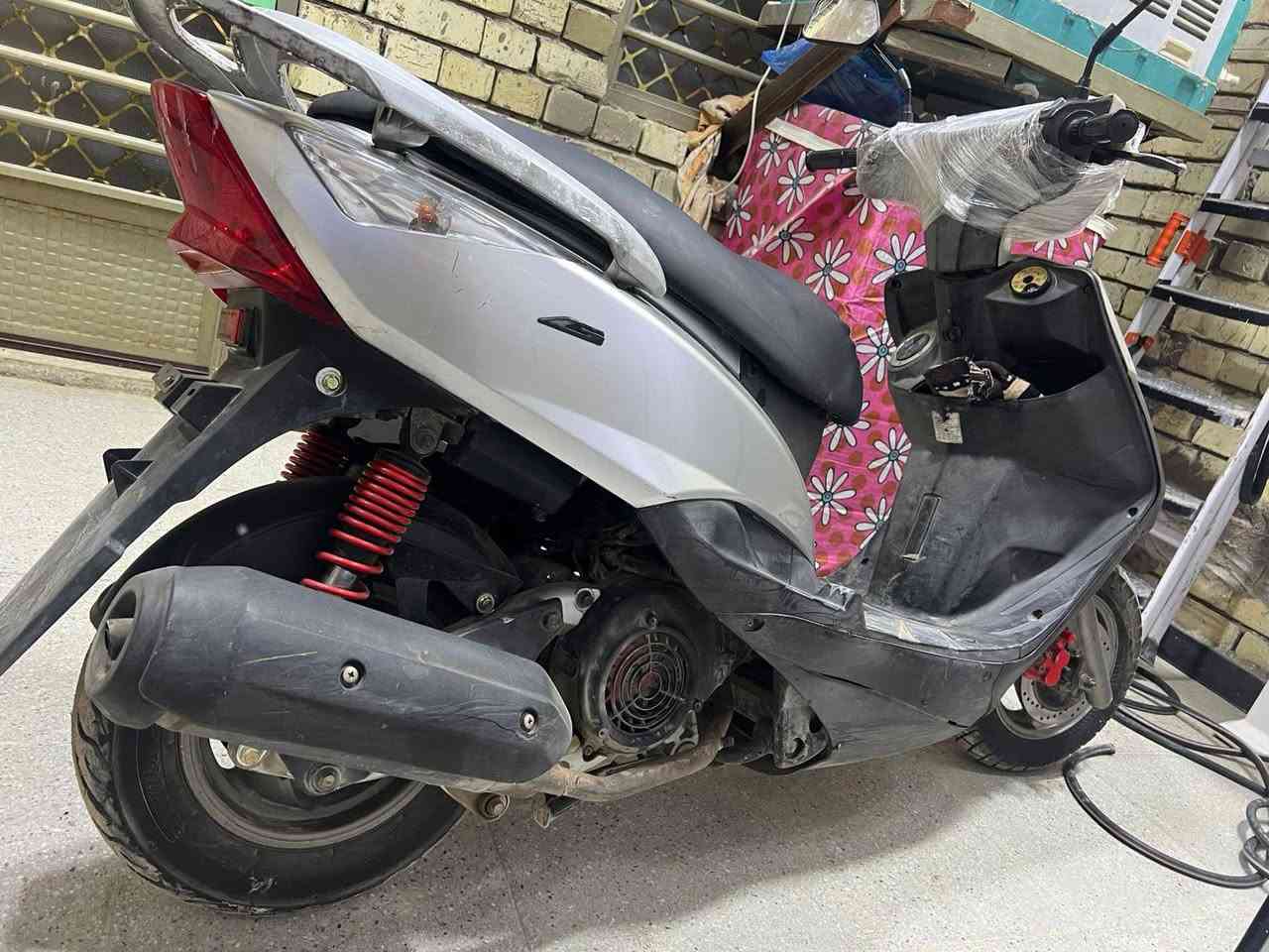 سلام عليكم
دراجه ماكس ثعلب GTR
جاهزه بدون نواقص 
دراجه حلوو 
كلهه شغال 
سعر500وبيهه مجال الطيبين 
مكاني بغداد بلديات الضباط 
***********
