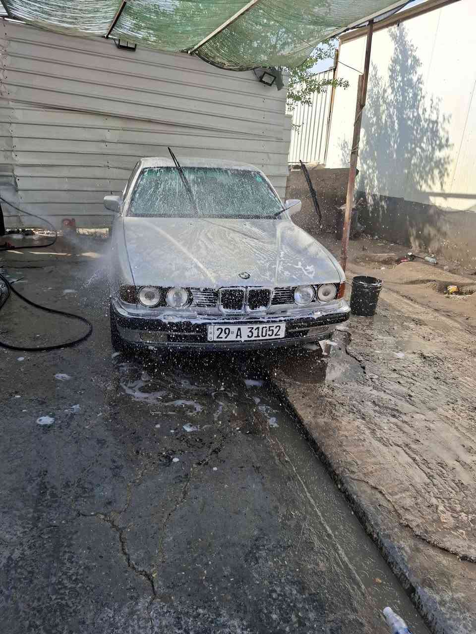 بيم حجم ٧٣٥ رقم نكليزي بسمي سياره جاهزه تبريد شغال كير محرك جيد جدا محرك ٣٥٠٠ كهربايات كلها شغاله السعر 40 وبيه مجال رقم تلفون ***********
