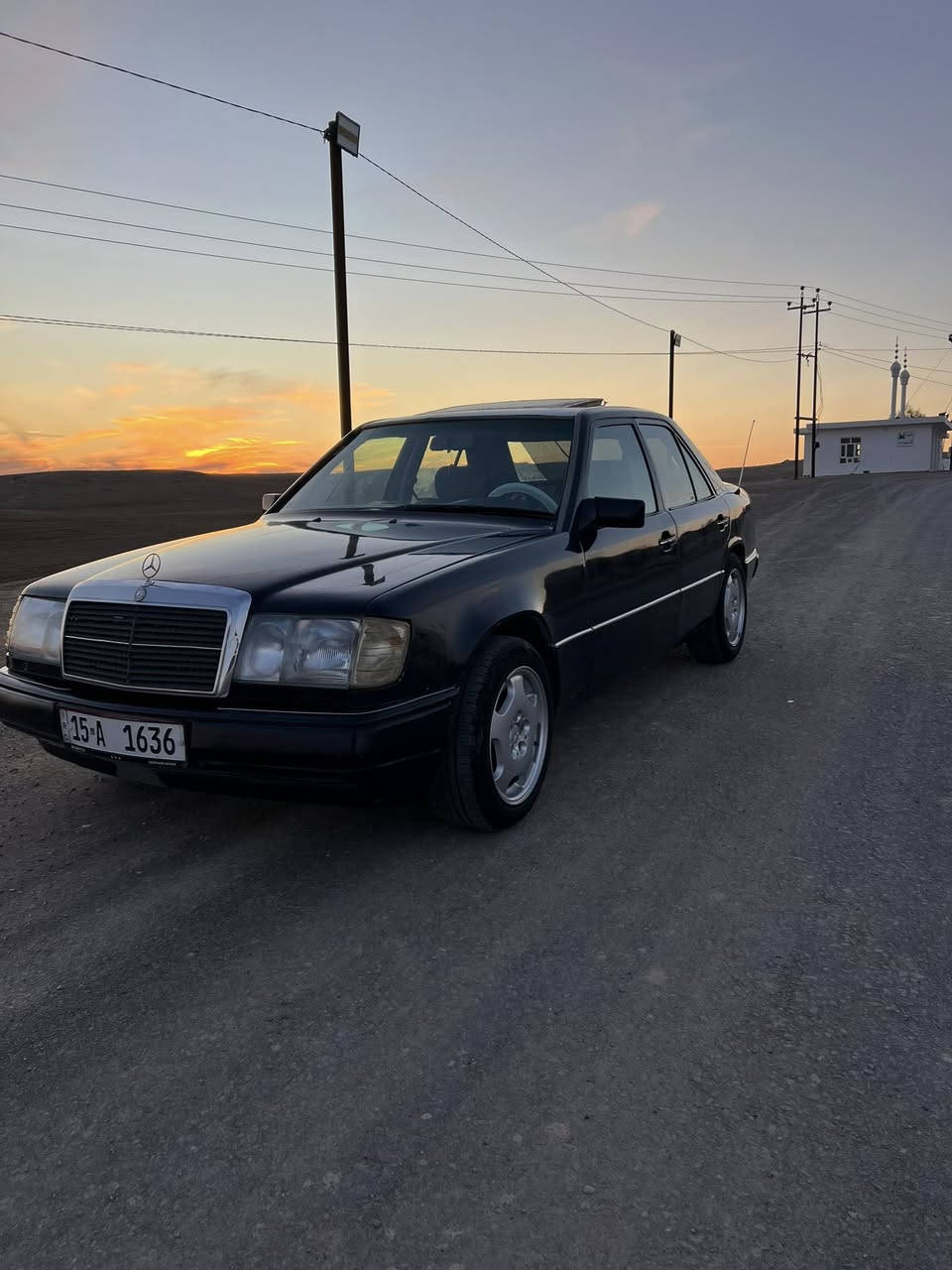 مارسدس دب موديل 91كير ومحرك بشرط VVt3000كهربائيات كلهاشغاله  سقف سلايت شغال فلنجات جديد دسكات جديد باتري جديد تخم تاير جديد ويل رياضي داخلها رصاصي نضيف حيل رقم وسنويه جديد رقمها انبار تريد وكاله تريد تحويل السعر 70 وبيها مجال حك الجية رقم الهاتف ***********
