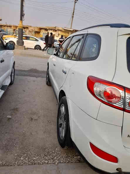 اللهم صل على محمد وال محمد
للبيع سنتافيه خليجيه شركه العامه 2012 
جاهزه سياره كير مكينه حدايده سنويه جديده
هزه جديد محرك 6 مشروع وطني بأسمنه سونار 
مرافق مع صور سعر 135 الاستفسار نتصل على
رقم ***********
