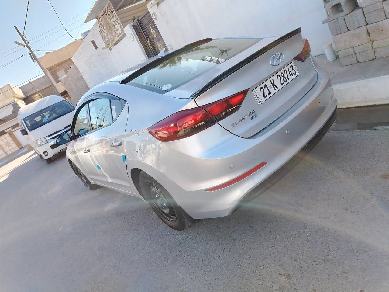 السلام عليكم
النترا 2017
رقم سليمانيه دولي
تحويل مباشر
مكينه كير فول
ماشيه ١٢٠ الف
السياره مكفوله من الصبغ
بيه بارد مكانين فقط
كهربائيات كله شغاله
السياره جاهزه
السعر 125 بيها مجال
العنوان الفلوجه 
للاستفسار ***********
