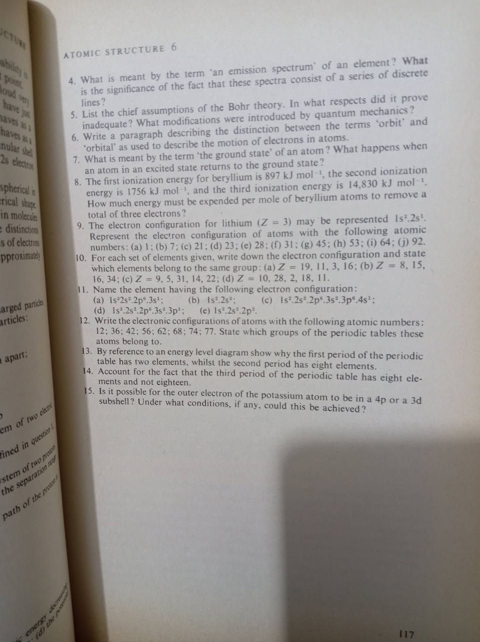 الكيمياء : من وجهة نظر بُنيوية.
نخبة من العلماء الانجليز و الاستراليين.
السعر ٨
يوجد توصيل لكل انحاء العراق
الحجز على الخاص او واتساب ***********

يتناول الكتاب علم الكيمياء بشكل اكاديمي واضح و يتدرج في مناقشتها في واحد و ثلاثين فصلاً ، و بعض كلمات و اشكال الكتاب ملونة بالاحمر ، الكتاب مطبوع في مطبعة جامعة كامبرج الشهيرة ، و هو ما زال يحتفظ بأغلفته الاصلية منذ العام ١٩٧٠ .
