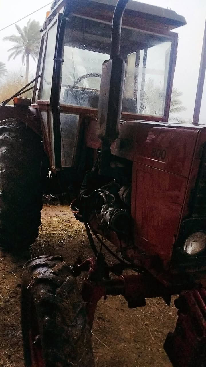 السلام عليكم توجد مكينه البيع بلاروس محرك كير اكسل مقفوله تبريده ثلج بيها كتاب شركه مال جناي سعر 11 ونص وبيها مجال***********
