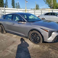 كيا K4 GT لاين • ٢٠٢٥ • مزاد ١٩/١