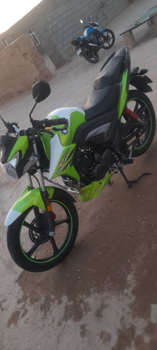 سلام عليكم هاوجي للبيع مسجل وكامل موديل ٢٣ نضيف حيل صبانة ممدودة علي مكفول كفالة عامة سعر ١٧ هاذ رقمي اتصل على الرقم ***********

