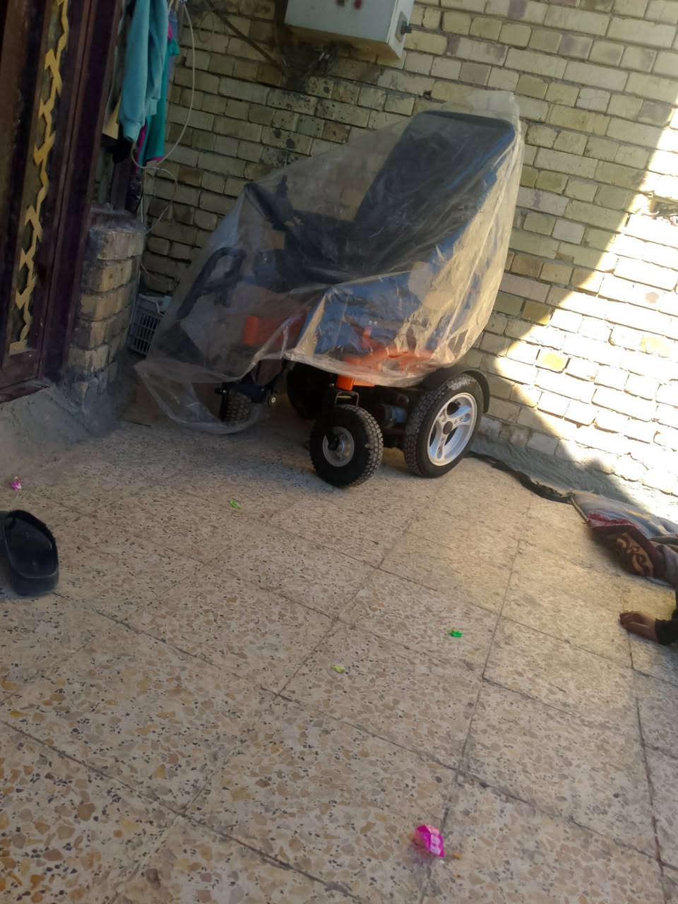 سلام عليكم ورحمة الله 
عندي عربانه معوقين البيع 
كرتون توني مستلمه
ب450بيه مجال 
‏‪0787 367 9386‬‏
الشطره
