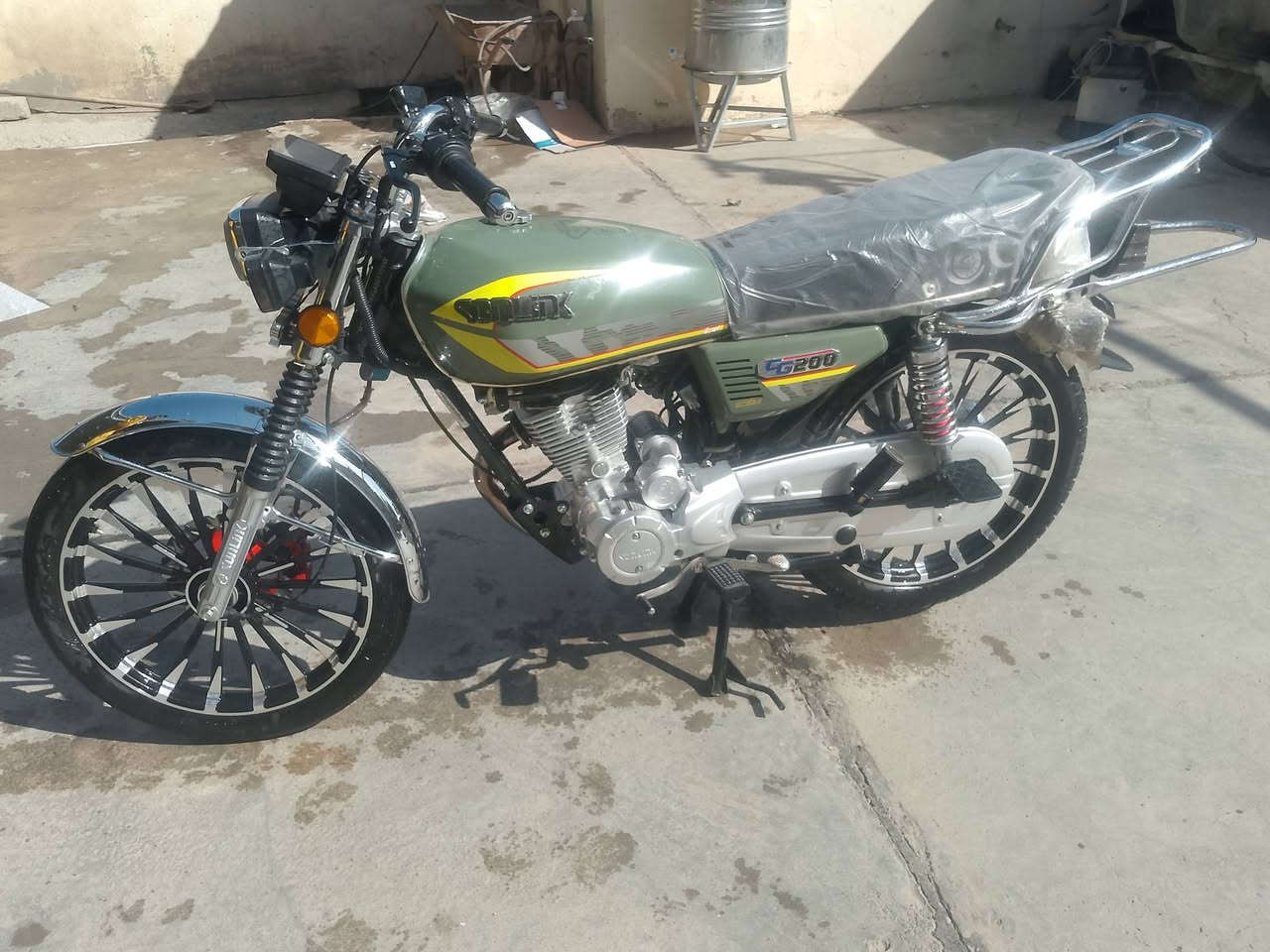 السلام عليكم دراجه للبيع موديل 2025 الدراجه خير من الله    ✈️مكينه فضيه المرغوب  المكان ديالى الخالص هبهب  السعر 700 وبيها مجال للطيبين🔥❤❤
 للاستفسار ***********
