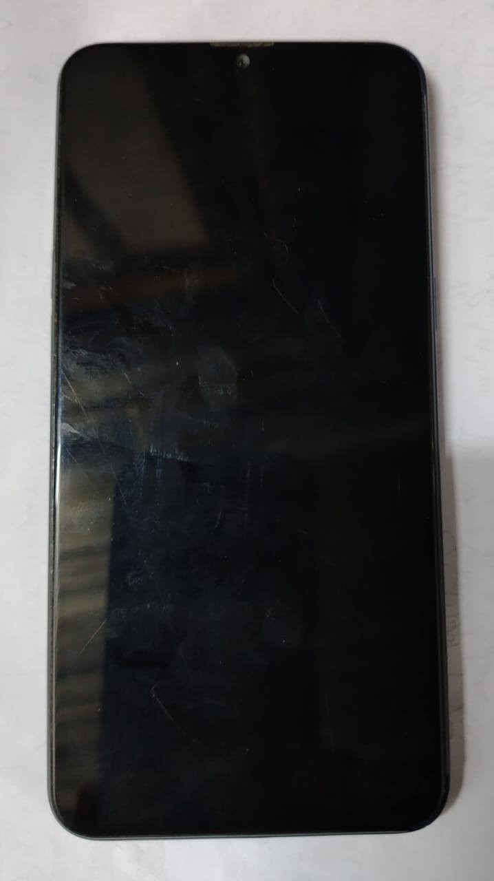 A10s
الذاكرة 32
نظيف كلش 
السعر 50الف بي مجال 
للطلب ***********
