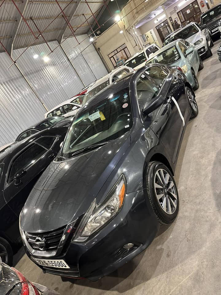 نیسان ئالتیما 
2018
4پارچەی هەیە
موسفات sv
گیرمەکینە حادادیە هەموی بەشەرت 
بەسمەیە
سعری 110
مجالیکی برایەنەشی تیدایە 
بەقستیش دەبی 
ناونیشان هەولیر پیشانگاکانی ئازادی 
ڤایبەر واتس ئاپ ،ژ.م *********** أربيل, العراق
