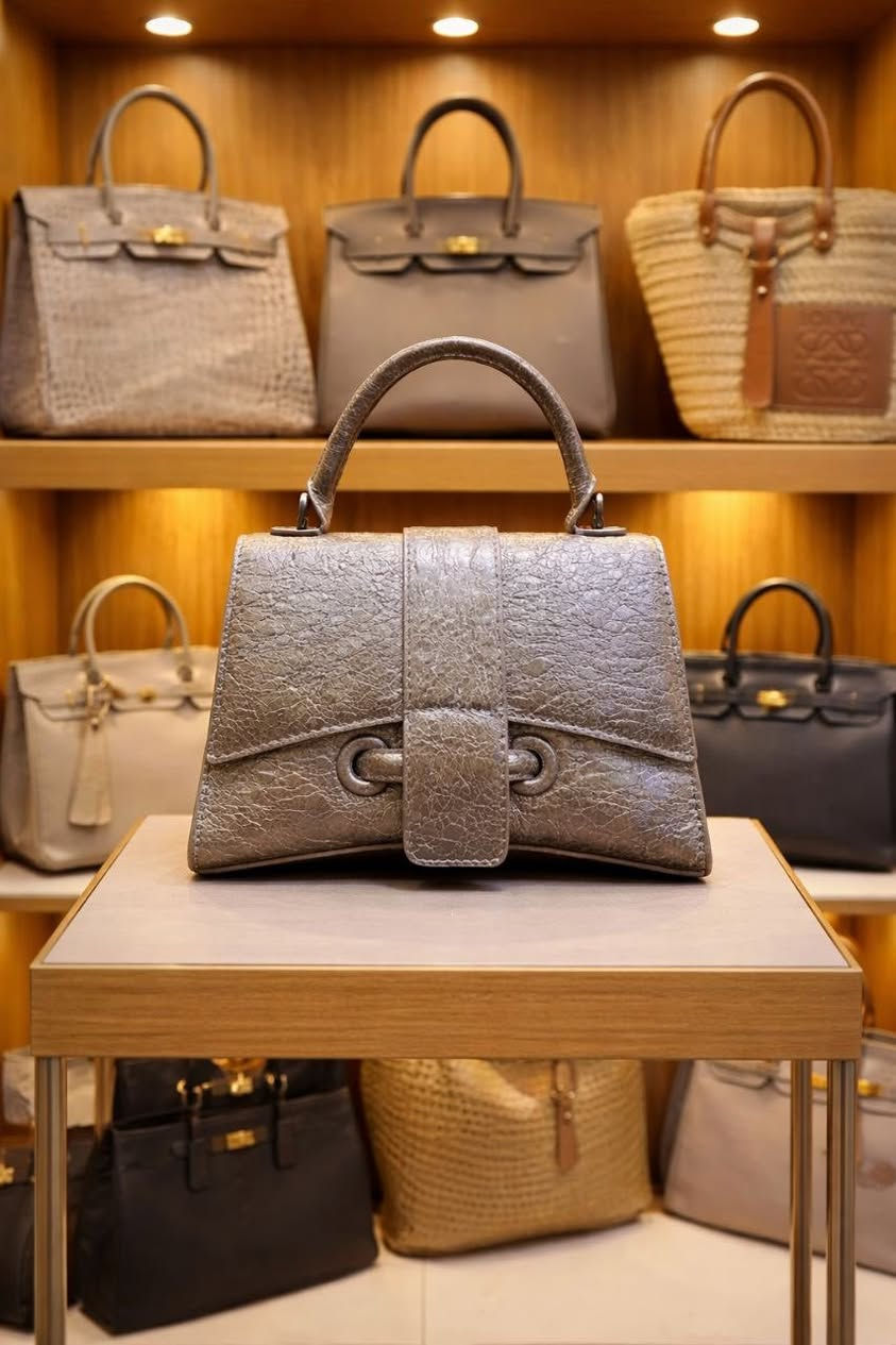 الأناقة تبدأ من تفاصيل صغيرة 🙂‍↔️🦋🦋🦋.


**إذا كنت صاحب هذا الإعلان وتريد حذفه لأي سبب، رجاءا أرسل رسالة إلى الدعم الفني**