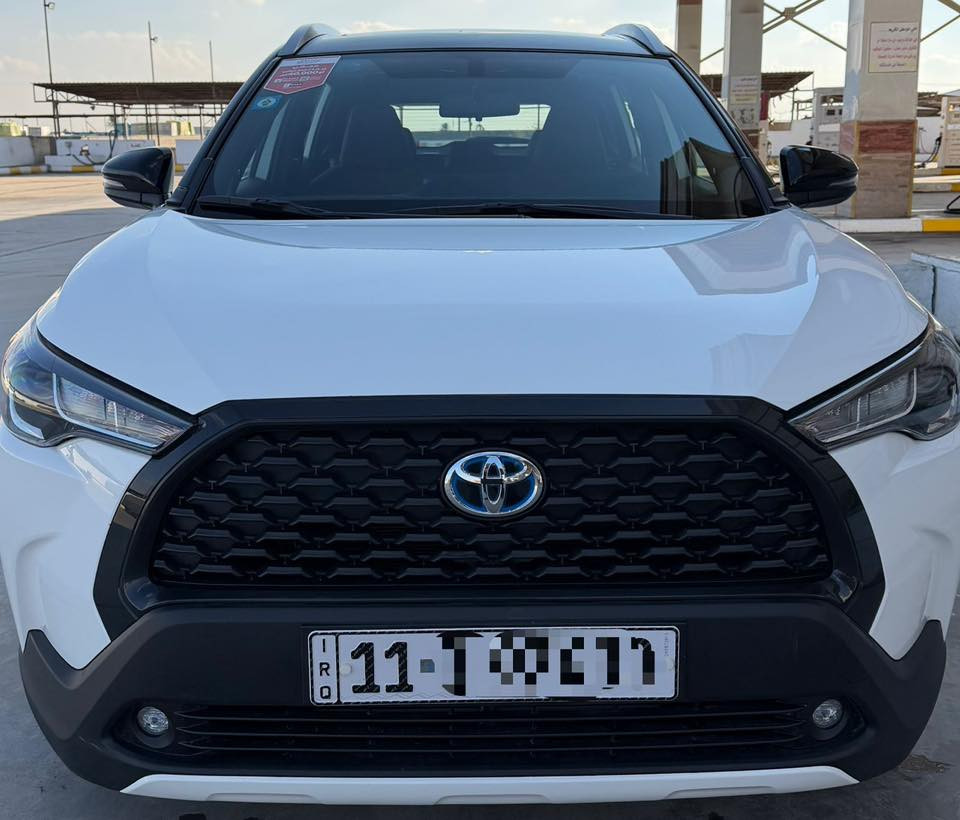 تويوتا كورلا كروس 2024
هايبرد
وكالة ساز فرع بغداد ام الضمان.. 
السيارة وكالة شرط فحص رقم الشاصي علماً ان السيارة دبل كود لكون السيارة (تو كلر)
رقم جديد وهزةجديدةلغاية2027
( مكفولة من الدعامية للدعامية ) 

المواصفات : 

⭕️ تو كلر السيارة لونين ( القمارة والتكم اسود ) 

⭕️ داخل احمر بلادي وليس عمل

⭕️ لدات نهارية + اضاءة زينون للعالي والناصي 

⭕️ حساس خلفي +4كامرة دوارة

⭕️ فتحة سقف +رادارات

⭕️ قطعتين تبريد  

⭕️ جام اوتو صعود ونزول 

⭕️ شاحن لاسلكي 

⭕️ حامل اكواب للمقاعد الخلفية مع مسند وسطي 

⭕️ مدخل USB + Type C 

⭕️ 5 ويل كب 

⭕️ مري شفط مع اشاير بالمري 

⭕️ تحكم ستيرن جهتين 

⭕️ بروجكترات 

السيارة مكفولة كفالة عامة
وماشية15 كيلو متر 

سعر السيارة 230 ورقة
وبيها مجال بسيط حگ الجية..
الرقم        ***********

