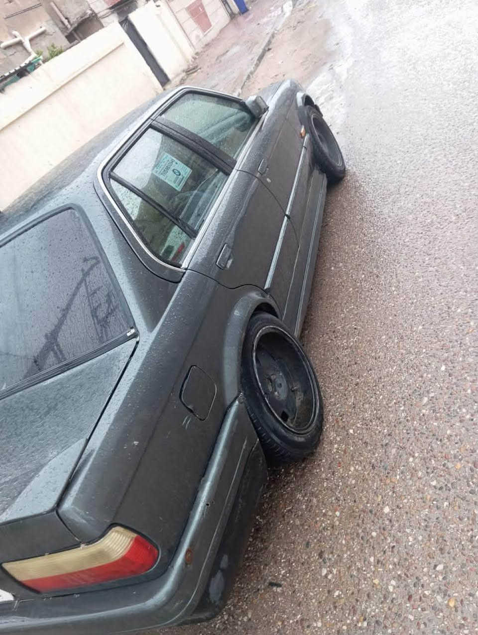سلام عليكم
BMW E30 

زعره للبيع 1990 مكينه مسكر 525 كير عادي غرفتها نضيفه كهربائيات شغاله تبريد من اخذتها ما بيها كمبريسر ويلات نجمة 

رقم بغداد سنويه 2027 سعرها 32 وبيها مجال للطيبين أو مراوس عنوان البصره الحكيميه 

***********
