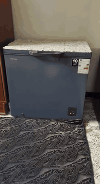 السلام عليكم ثلاجة هايسنس 10 قدم نظيفه كلش مصار اشهر من اخذتها السعر ٢٥٠ وبيها مجال بسيط للاستفسار الإتصال على الرقم ***********
