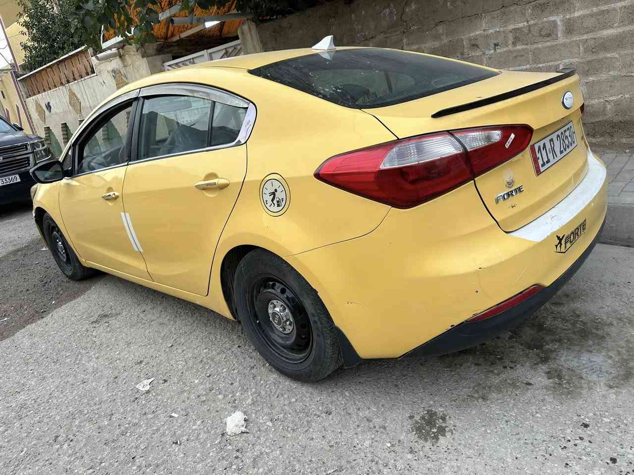 فورتي 14
محرك 2000gdi
رقم بغداد باسمي 
حادثها صفحة العبري بيها تبديل للبيع
اي استفسار اتصل ع رقم
***********
مكاني الحسينية 
السعر96
