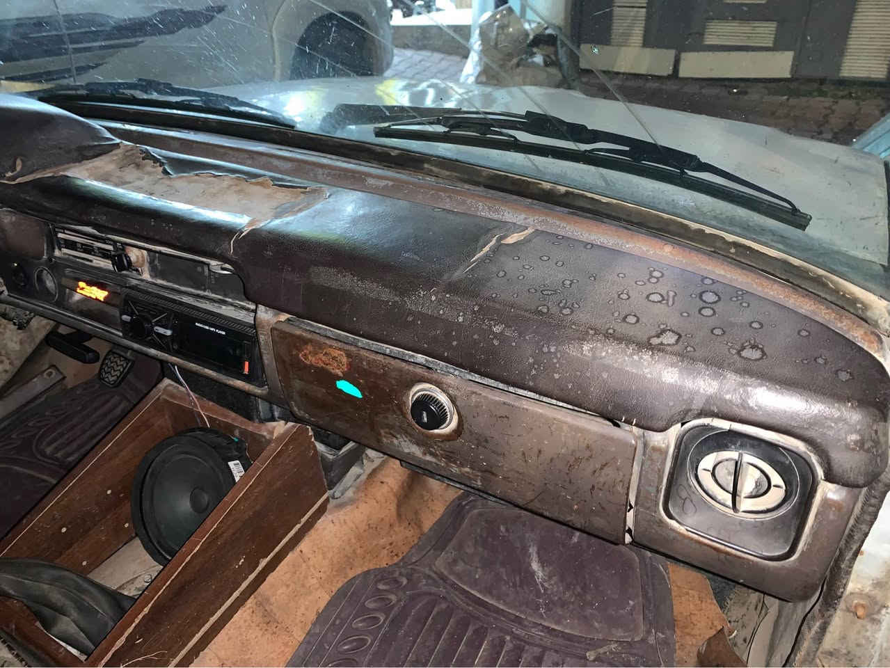 پیکاب دەبڵ مۆدیل ٨٢ گیڕ و مەکینە و ئەکسل بە شەرت و ئاڕم سلیمانیە بەشەرت هەموو شتیک قفڵی بی معامەلە ١٢ گەڵەیە تەلەفون مەکە بۆ معامەلە قفڵیەتی بی معامەلە *********** السليمانية, العراق
