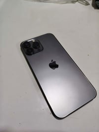 جهاز آيفون 13 برو ماكسً للبيع ذاكرة 256 بطارية 93 غني عن التعريف للتوا...