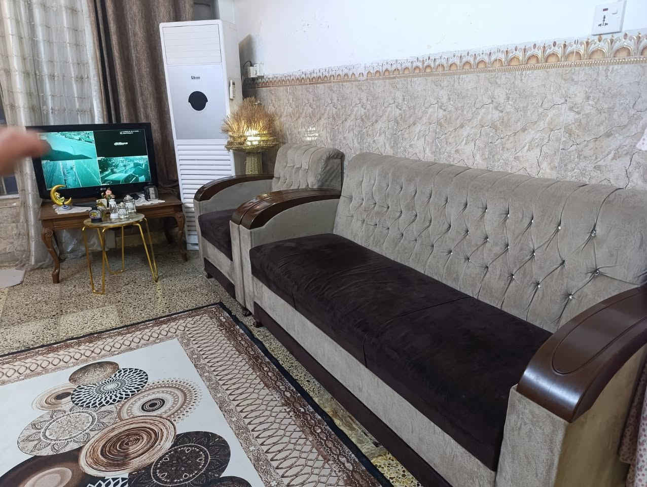 السلام عليكم أغراض للبيع 
مجمدة
كنتور 
ميز طعام مع 4 كراسي 
طباخ 
تخم 10 مقاعد


**إذا كنت صاحب هذا الإعلان وتريد حذفه لأي سبب، رجاءا أرسل رسالة إلى الدعم الفني**