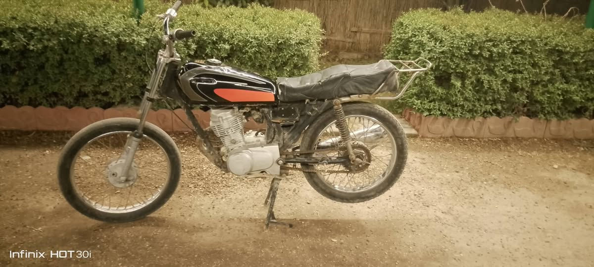 السلام عليكم
م. مكلف بالنشر.
دراجه ارشه للبيع.
دراجه خير من الله .
شلعه ومعدل فول .
اوراق كامله اصولي.
واسويلك مكاتبه .
السعر 150 وبي مجال .
رقم  ***********.
مكانه مسيب الحاميه .
