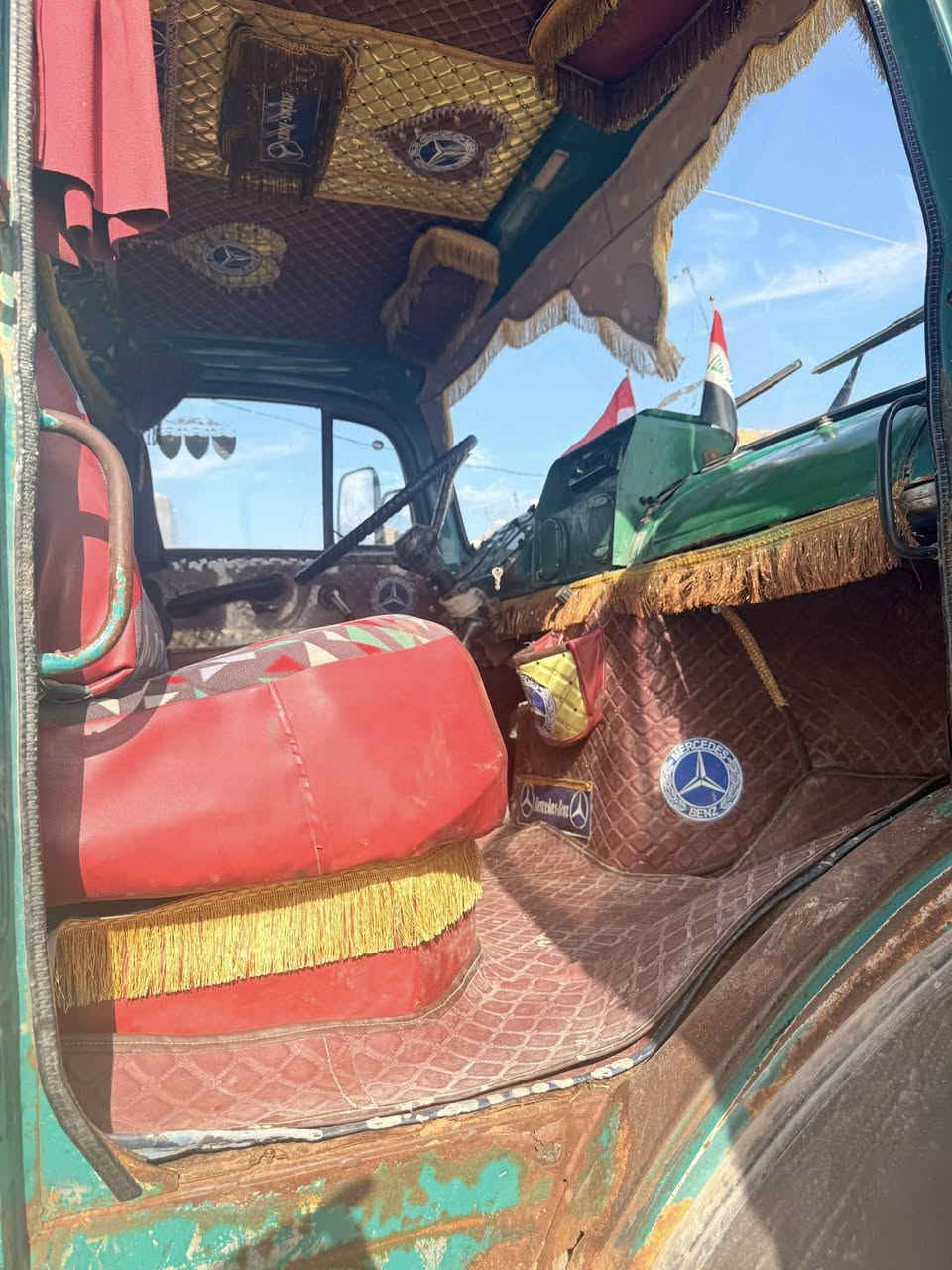 ابو ردين للبيع 6طن موديل 78 مكفوله كفاله عامه
تخم تاير جديد رقم مثنى بسمي السعر خاص ***********
***********
