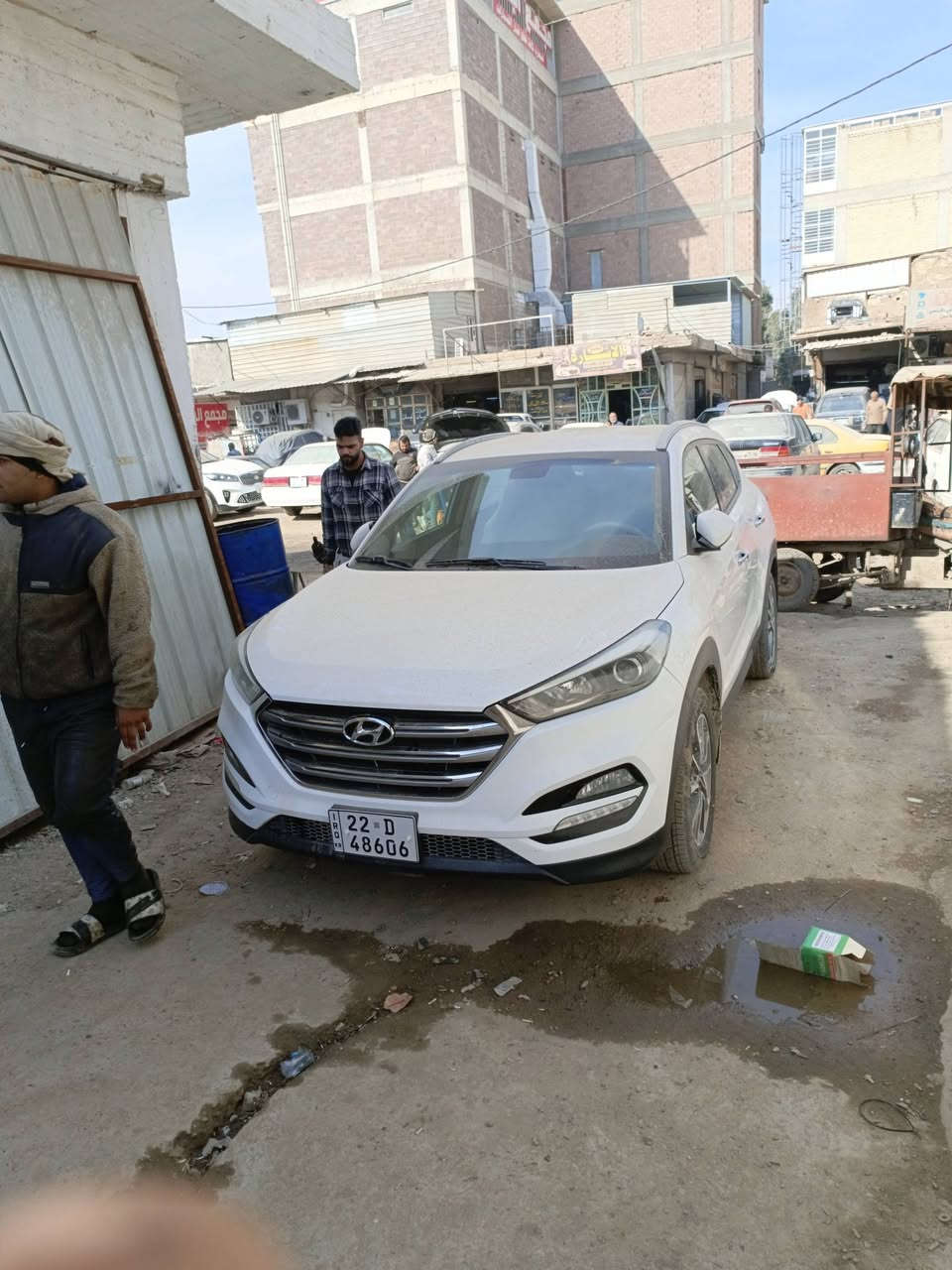 سلام عليكم للبيع
توسان موديل 2018 مكفوله كفاله عامه حته من البارد ماعده كرت بلبنيد اصبعين تكشير صبغ ماشيه 110
شاشه كامره حساسات
تحكمات ستيرن جهتين 
وباقي مواصفاتهة معروفه 
رقم اربيل الجديد سنويه جديده بسم عربي تريد وكاله تريد تحويل سياره مال جناي 
تخم تاير عبوة فيت بم بلكات بخاخات كله جديد اصلي 
حداديه جديده... سعر 188 وبيهة مجال حگ جيتك / ***********
