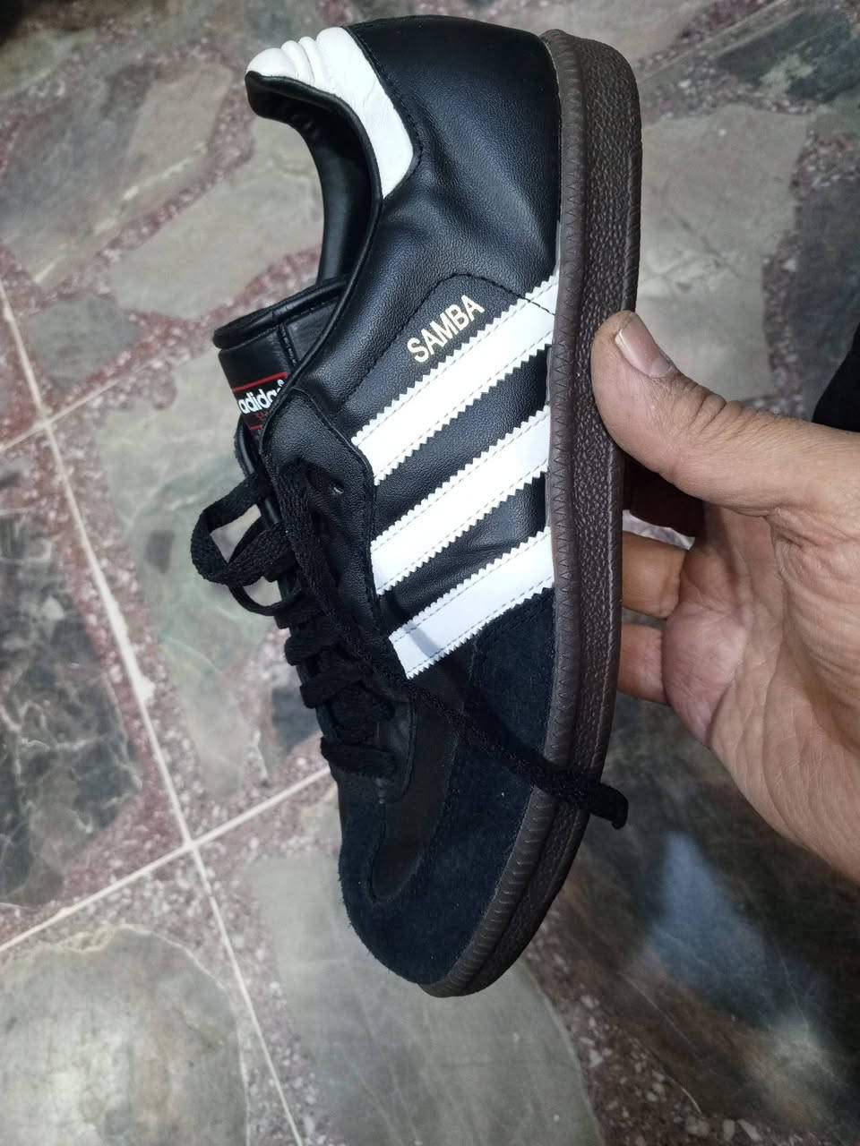 اديداس سامبا جلدي طبيعي بإله غير مستخدم قياس 42 السعر 45 مع التوصيل


**إذا كنت صاحب هذا الإعلان وتريد حذفه لأي سبب، رجاءا أرسل رسالة إلى الدعم الفني**