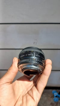 عدسة نيكون • ٥٠ملم • ميسان