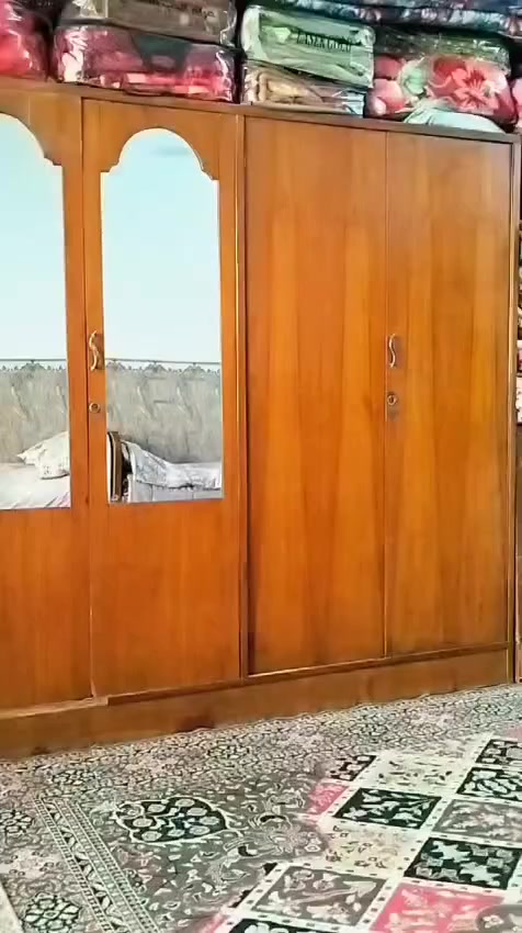 السلام عليكم
مكلفه بالنشر 
غراض للبيع 
الكنتور 360 وبي مجال 
والغرفة 1250 وبيهه مجال 
العنوان كربلاء حي الأطباء قرب محطة الكفيل
للتواصل الإتصال على رقم ‏الواتساب ‪***********‬‏
