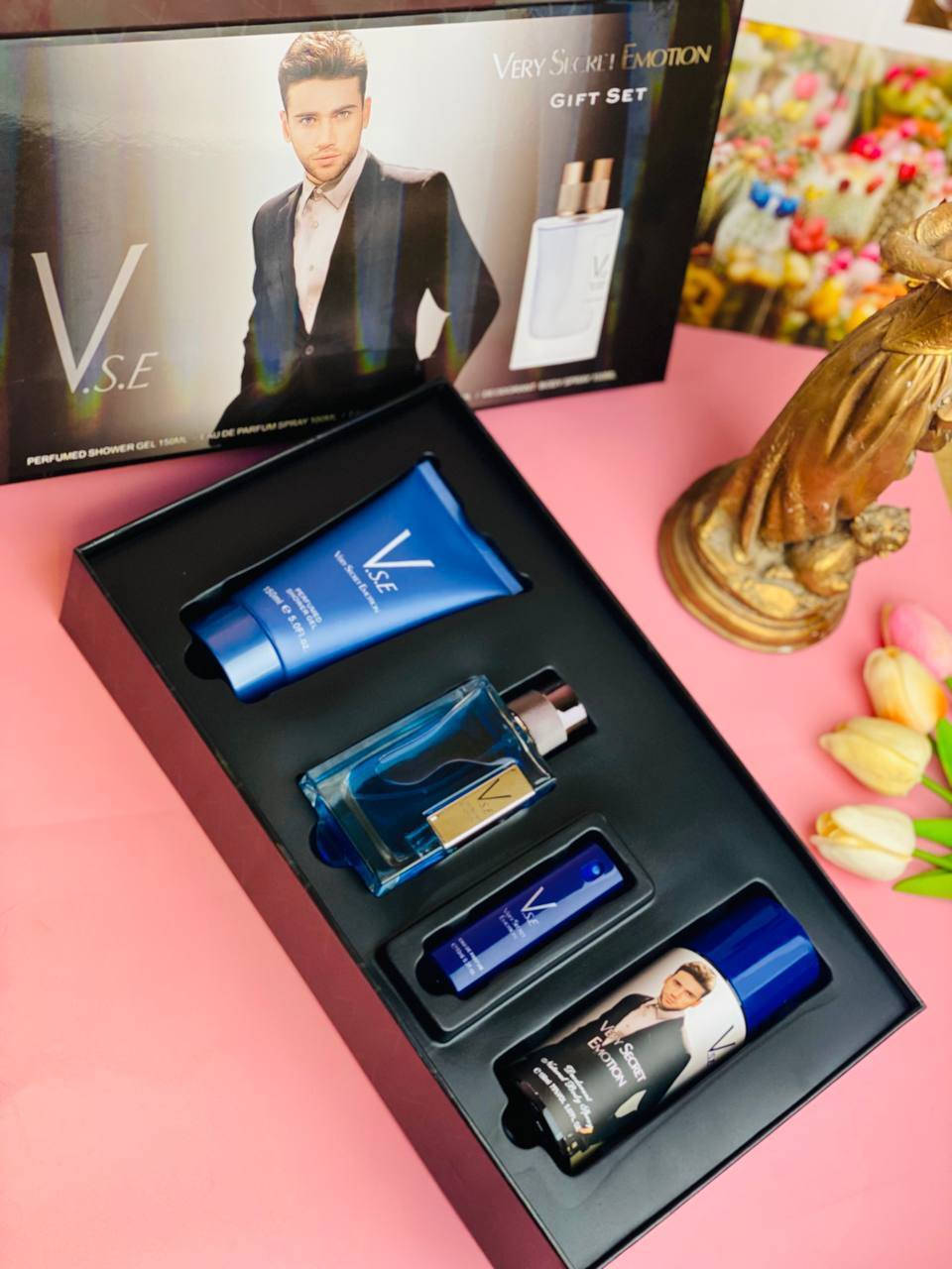 العطر ليس مجرد رائحة…
بل بصمة تترك حضورك قبل كلامك ✨
اختاري عطرك الذي يعبر عن أنوثتك،
واختر عطرك الذي يعكس هيبتك.
مجموعة عطور فاخرة للنساء والرجال
ثبات يدوم لساعات ورائحة لا تُنسى 🌸🖤#عطور
#عطور_رجالية
#عطور_نسائية
#عطر
#برفان
#عطور_فخمة
#عطور_شرقية
#عطور_فرنسية
#عطر_رجالي
#عطر_نسائي
#عطور_اصلية
#عطور_راقية
#عالم_العطور
#perfume
#perfumes
#mensperfume
#womensperfume
#fragrance
#luxuryperfume


**إذا كنت صاحب هذا الإعلان وتريد حذفه لأي سبب، رجاءا أرسل رسالة إلى الدعم الفني**