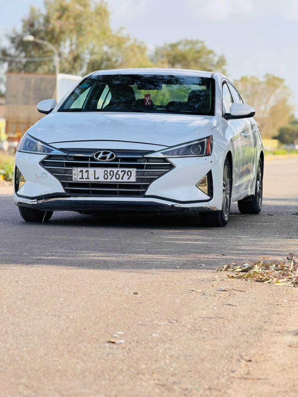 السلام عليكم 
الانتره ٢٠١٩امريكي
كير at بلادي 

نص مواصفات 
فول تحكم ستيرن 
شاشه لمس كامره دواره 
رادارات امامي وجانبي 
قياده ذاتيه 
داخل لونين 
مكينه 2000 دوش 
ماشيه 85 
حساسات خلفيه 
ارضيه مدوشمه 

السياره بسمي رقم بغداد الدولي حادثه مرفق بل منشور جاهزه 
مكينه كير ع وضع شركه حداديه تبريد كله جاهز مكانه بغداد الكرخ *********** سعر 118 مجاله بسيط حك جيه بغداد, العراق
