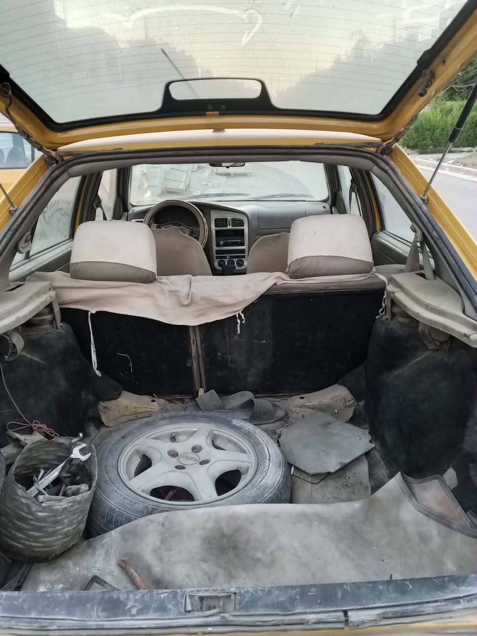 السلام عليكم شيري كوين موديل 10 سياره باسمي بيها ماكينه كورولا بس الماكينه كايمه  والباقي كله شغال سعر 26 مكان جسر ديالى ***********
