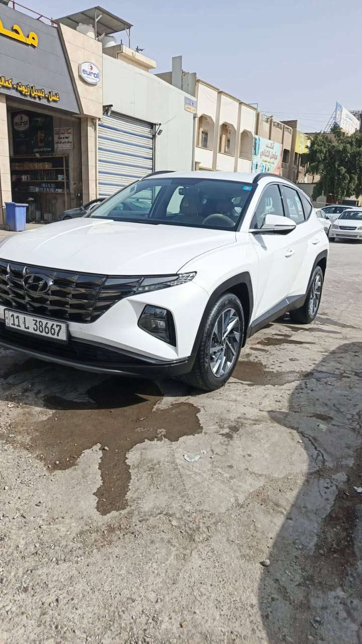 السلام عليكم للبيع توسان٢٠٢٤  رقم بغداد بسمي خليجي مكفوله كفاله عامه من صبغ وبارد وفتح وتبديل مكينه ٢٠٠٠دوش المرغوبة السياره فول عده البنوراما  بصمه مري شفط  اشاره ترحيب لايت زنون شحن واير ليس كشتات كهرباء داخل ابيض قطعتين تبريد وبعد بيه مواصفات السعر٢٠٨ وبيه مجال للستفسار*********** ممتواجد على النت اتصال فقط المكان بغداد
