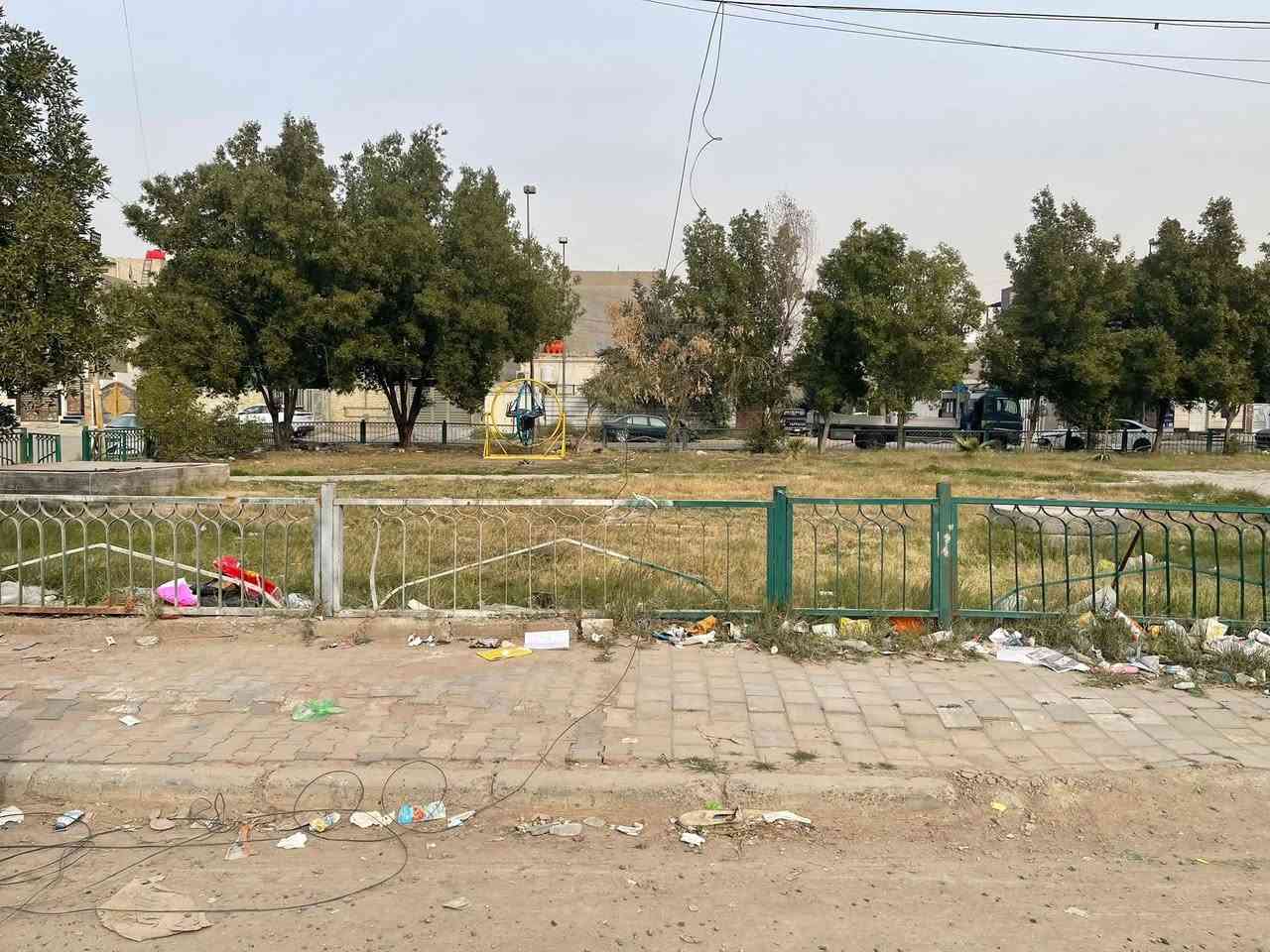 السلام عليكم
للبيع قطعة ارض ركن مساحه 113.5سندواقع حال121م جبهه 11نزال11شارع عشرين موقع مميز ويمكن تقسيمها
شارع فلسطين حي المستنصريه المتنزه لي مقابل مستشفى العالمي 
اللاستفسار اومراسلة الصفحة 
***********
