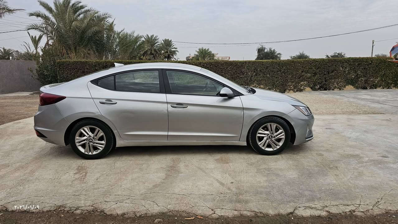 للبيع النترا 2020 وارد امريكي
ضرر سطحي بنيد مصبوغ و جاملق اليمنه مبدل فقط بدون دواخل
مكينه كير كهربائيات مكفولات 
مكينه (2000)دوش
كير AT
تدفئة تبريد كله شغال سيارة جاهزه ما بيهه اي نقص
عنوان بغداد حي النصر 
السعر (125$) و بيهه مجال  
مبايل (***********)
