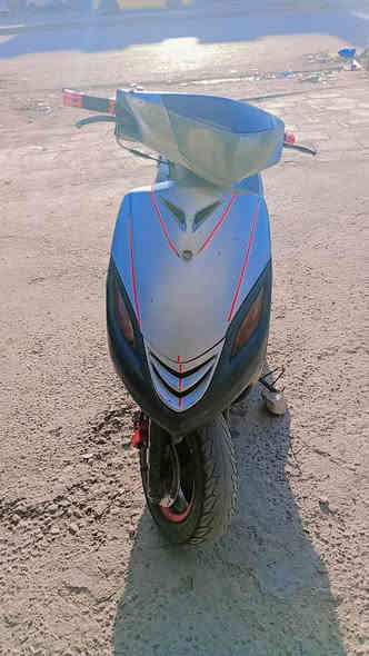 السلام عليكم ماكس 140 دراجه جاهزه من كلشي ختم واحد مكينه نضيفه كهربائيات كلها شغاله اشاير لايت دشبول لونين كيج السعره والبانزين كلها شغاله 
ب350 وبيها مجال مكاني البياع شرطه الرابعه ***********
