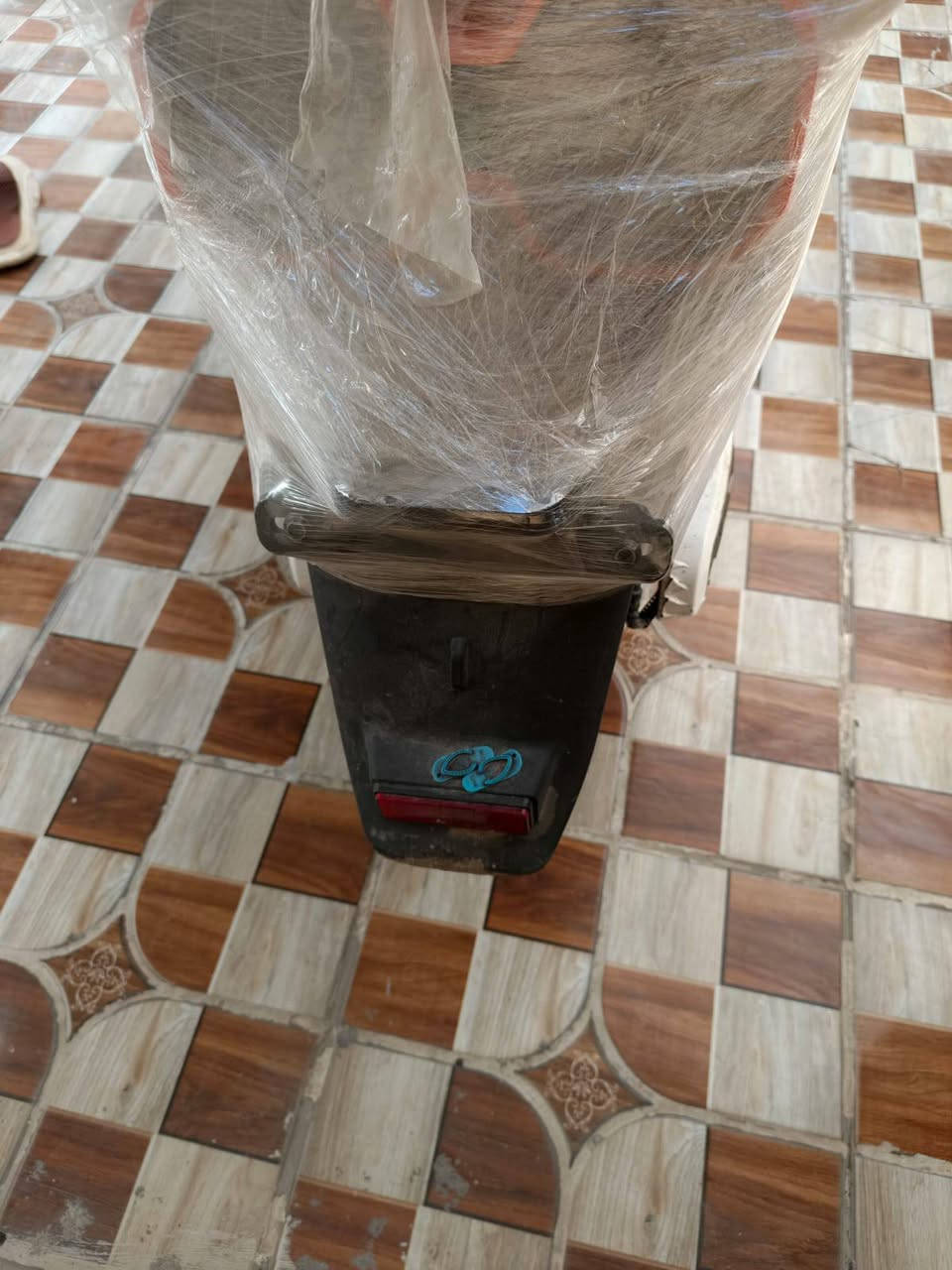 دراجه تالج ريان ام عيون نظافه فول كلش محافظين عليها مثل ما بالصوره 6 بطاريات ملف ١٢٠٠ w دراجه غنيه عن التعريف السعر 700 وبيها مجال للاستفسار ‏‪***********‬‏
