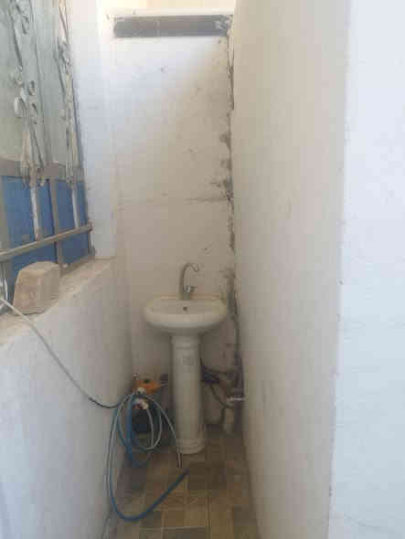 دار للبيع ⛺مساحه 50 متر  طابق واحد
غرفه + ملحقات البيت 
     (( طابو ملك صرف )) 
 ( منطقه خدمات كامله)
عنوان /🗺  بغداد الحسينيه 
الجريخي شارع المحلة 
(قرب شارع 30 لأخير )
 بيت نضيف وجاهز 
     السعر (35)
للتواصل/  📞 ***********
