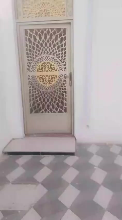 دار للبيع السكنية منطقة البجويله مساحة 200م شارع 15م طابو زراعي سند 25 السعر 70 مليون وبي مجال للاستفسار ***********
